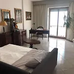 Super Elegante Napoli Centro Con Posto Auto E Wifi Veloce