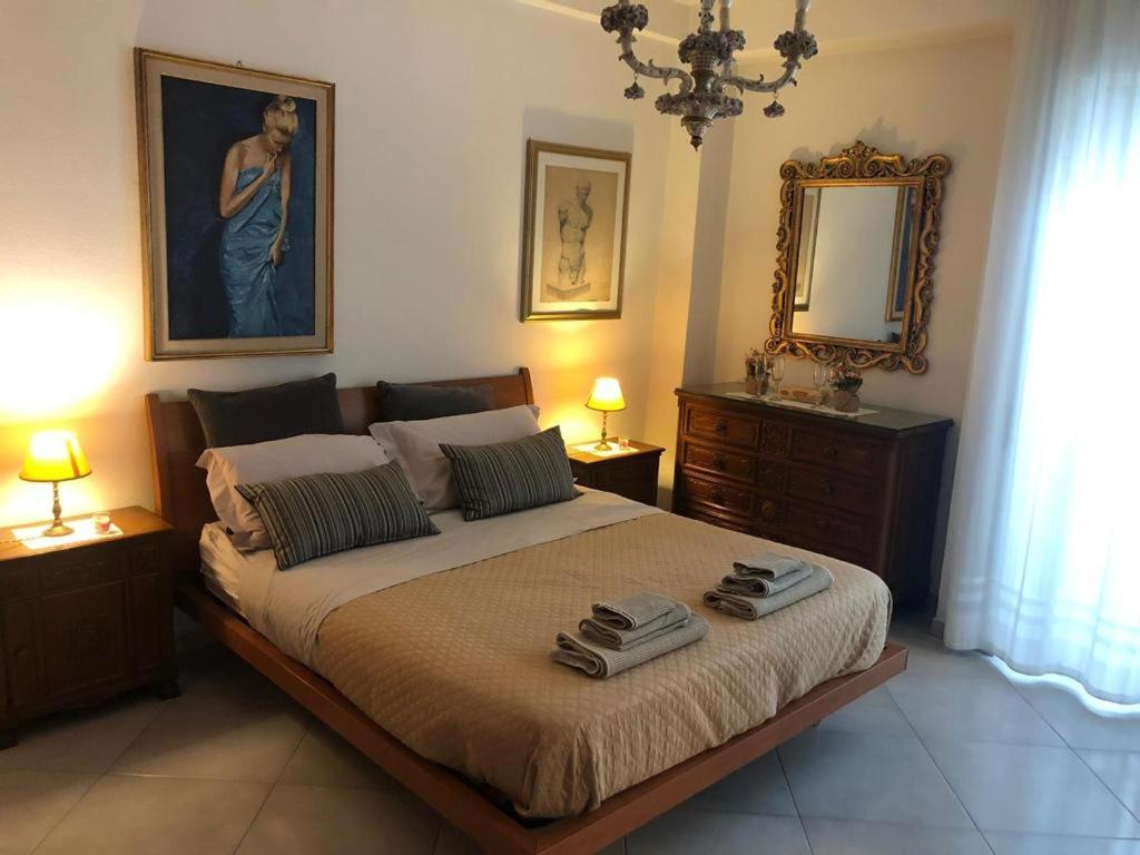Apartment Super Elegante Centro Con Posto Auto E Wifi Veloce