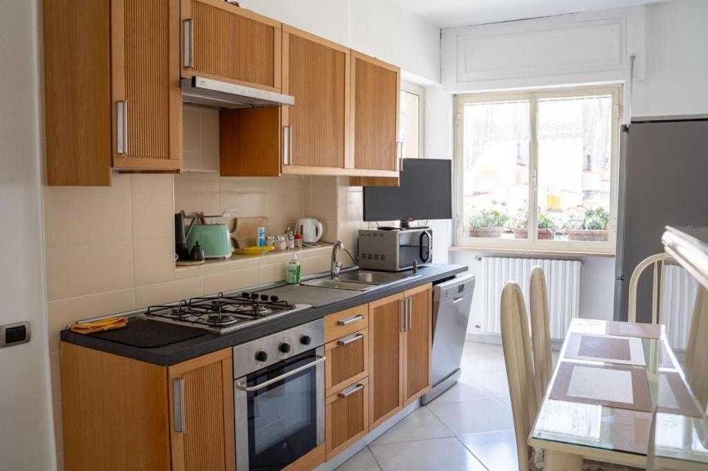 Apartment Super Elegante Centro Con Posto Auto E Wifi Veloce Naples